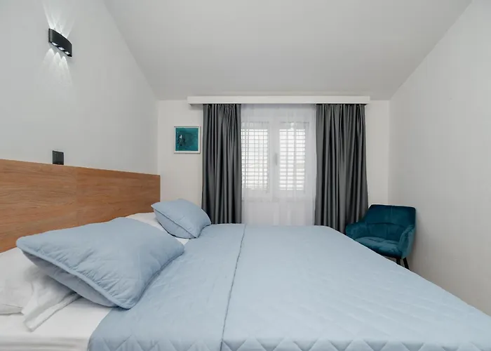 库迪利克公寓 公寓 *