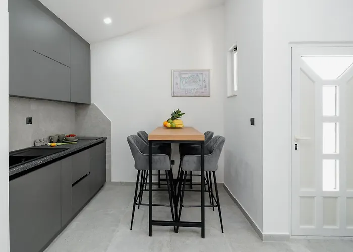 库迪利克公寓 *