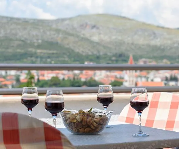 Kudelik Apartment Trogir